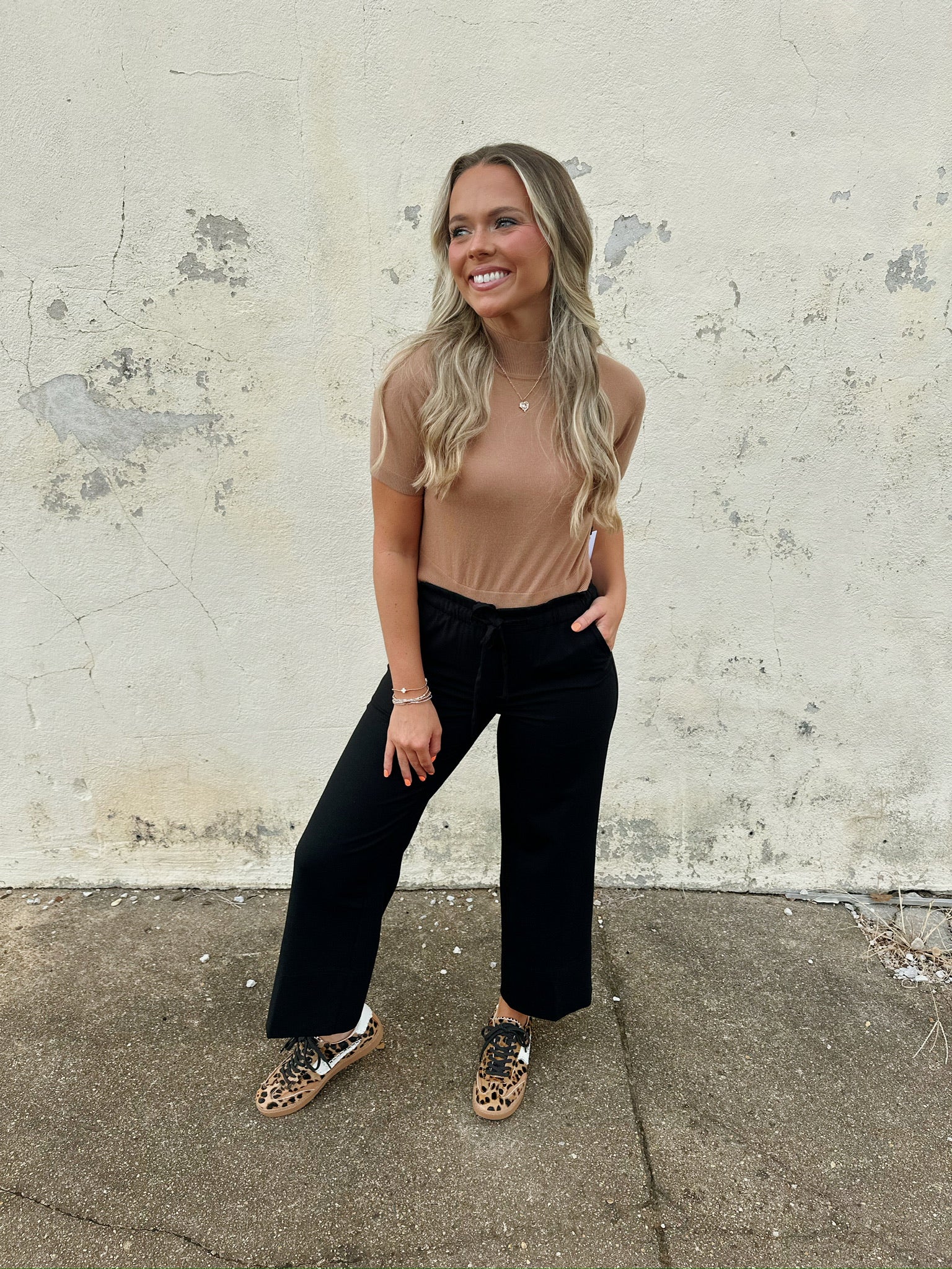 liverpool pull-on wide leg pant in black