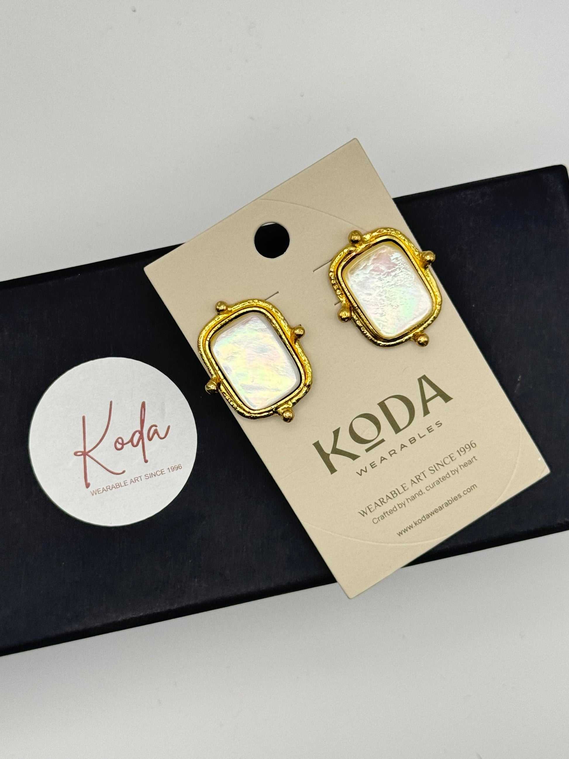 koda karlie earrings in gold