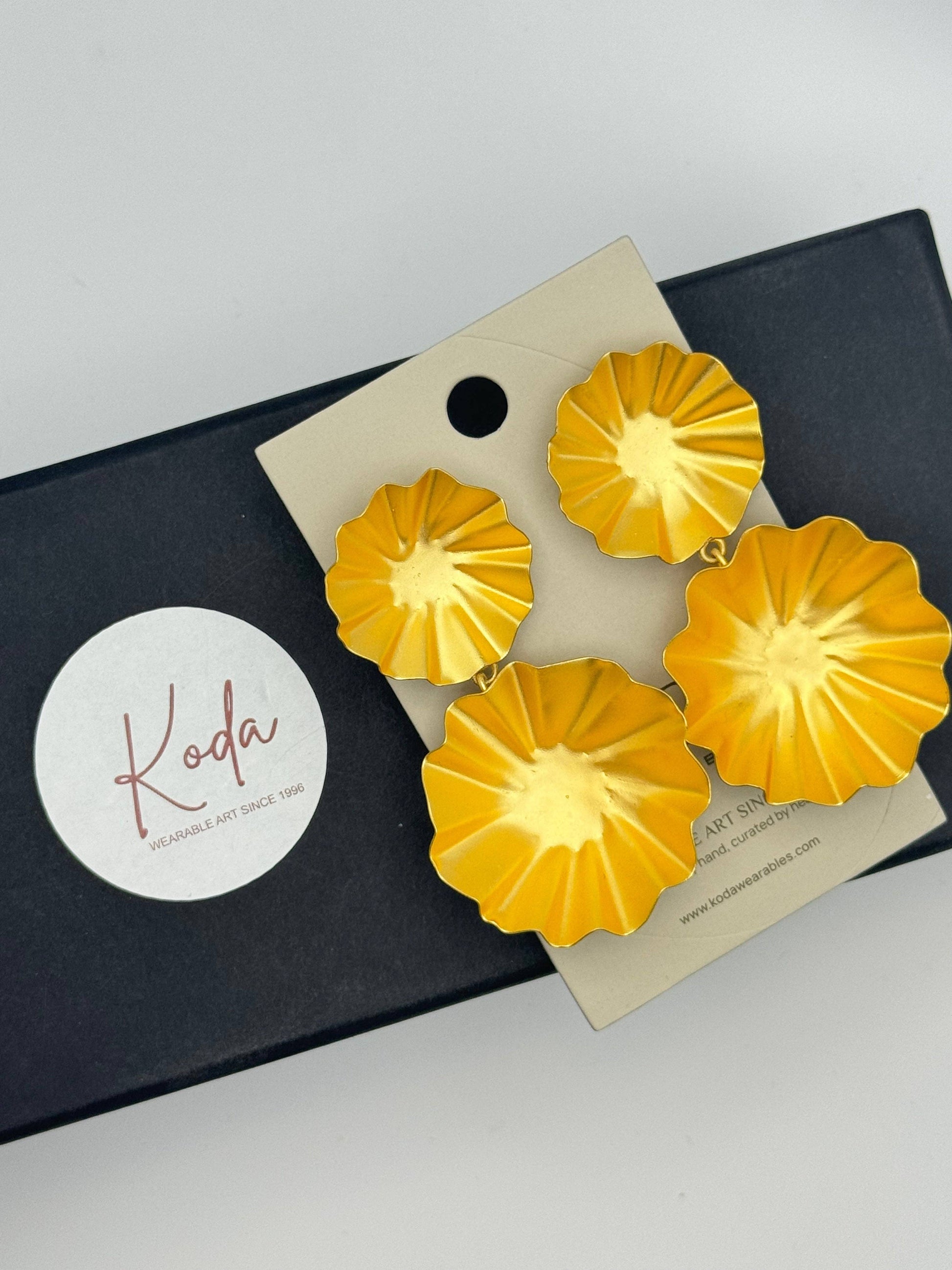 koda katy earrings in gold