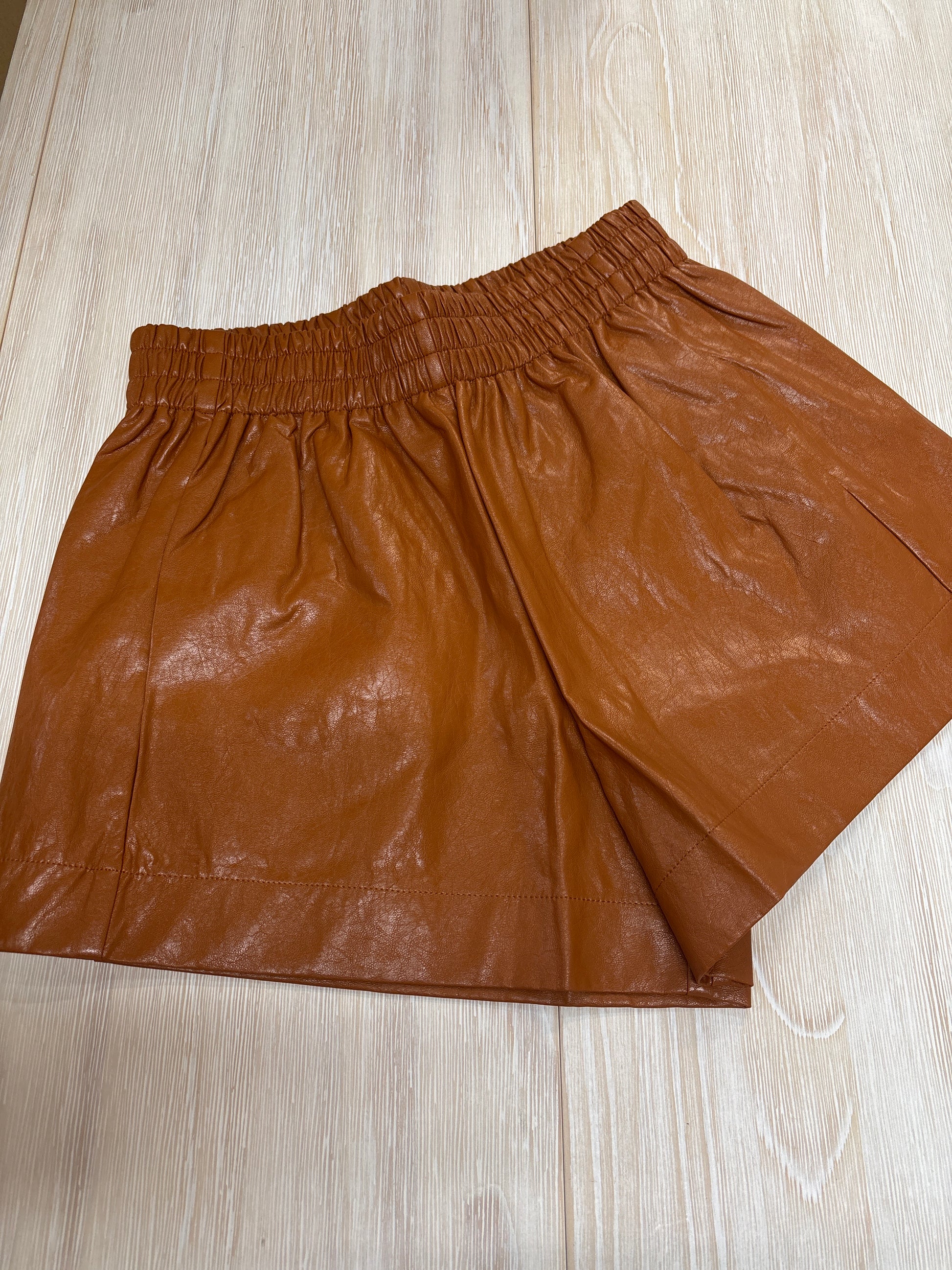 jade vegan leather pocket short