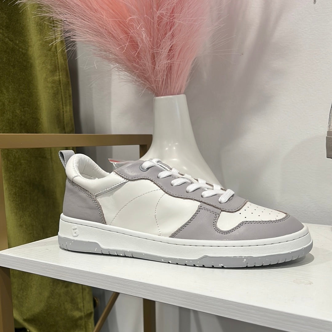 vintage havana gadol style 1 sneaker in white/grey