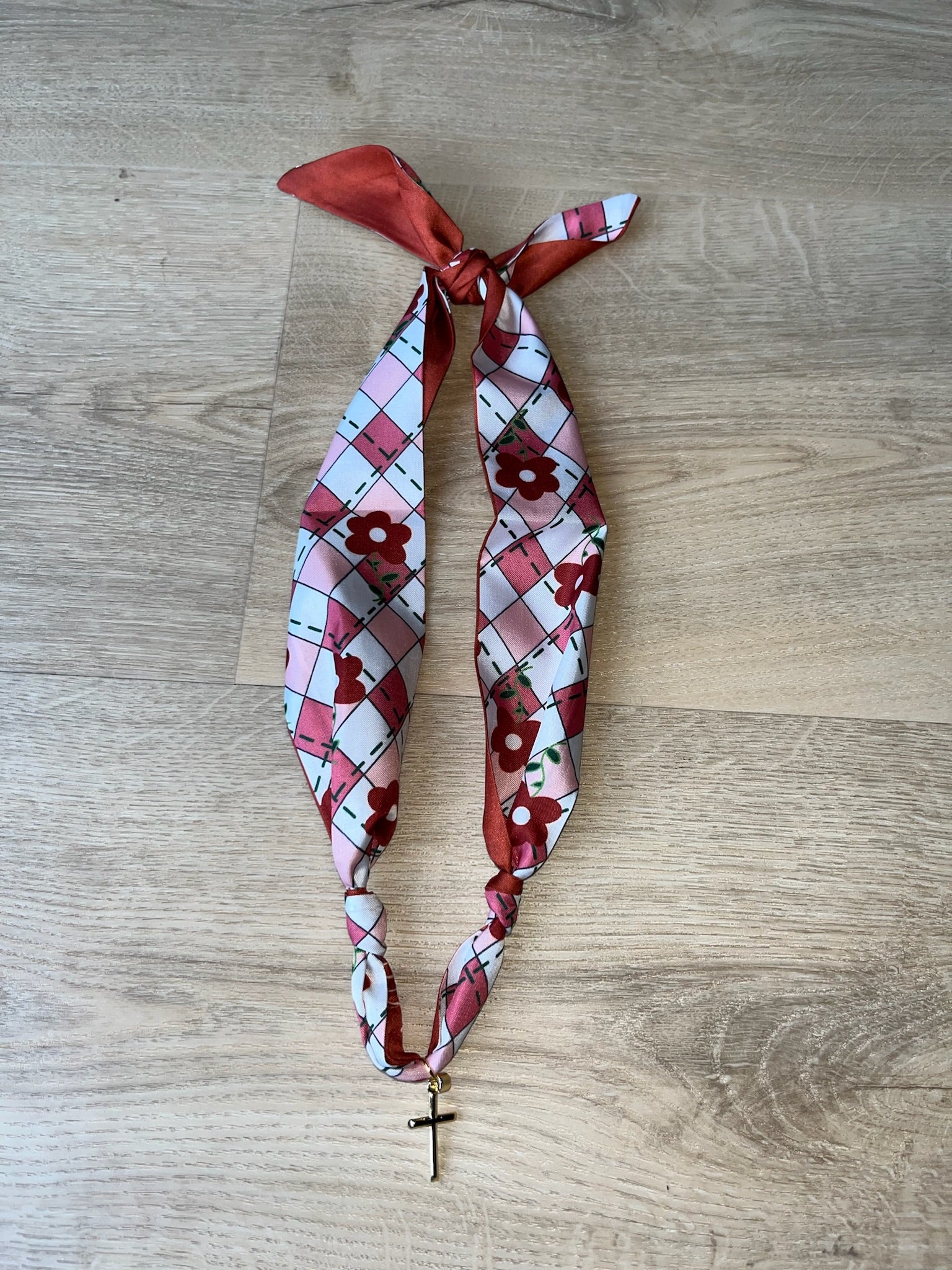 flower child scarf necklace