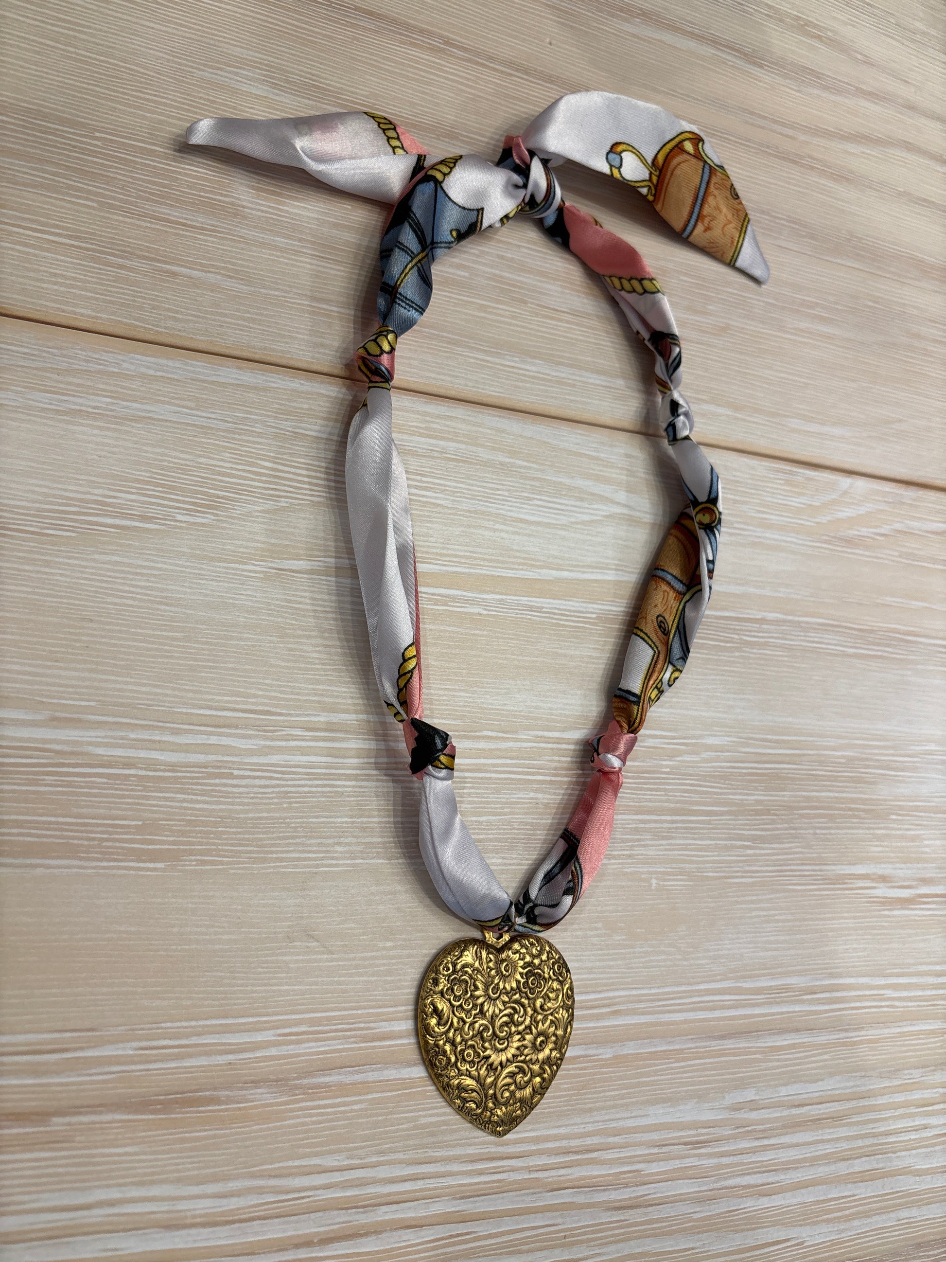 darby scarf necklace