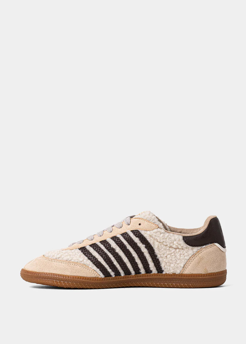 shu shop stevie in beige shearling
