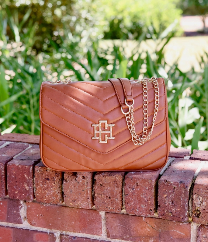 caroline hill mia crossbody in saddle