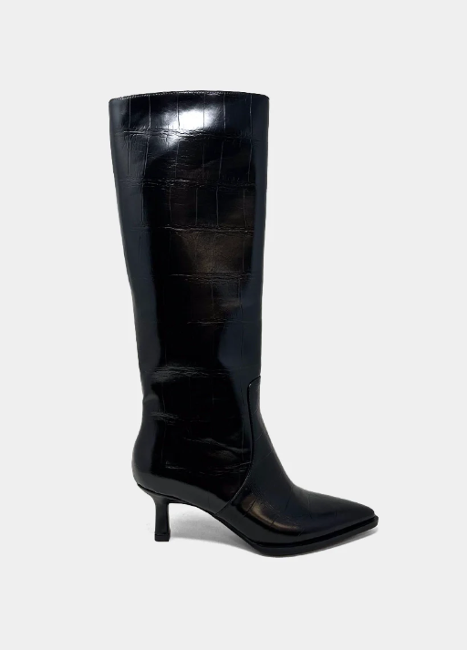 shu shop vanessa in black croco
