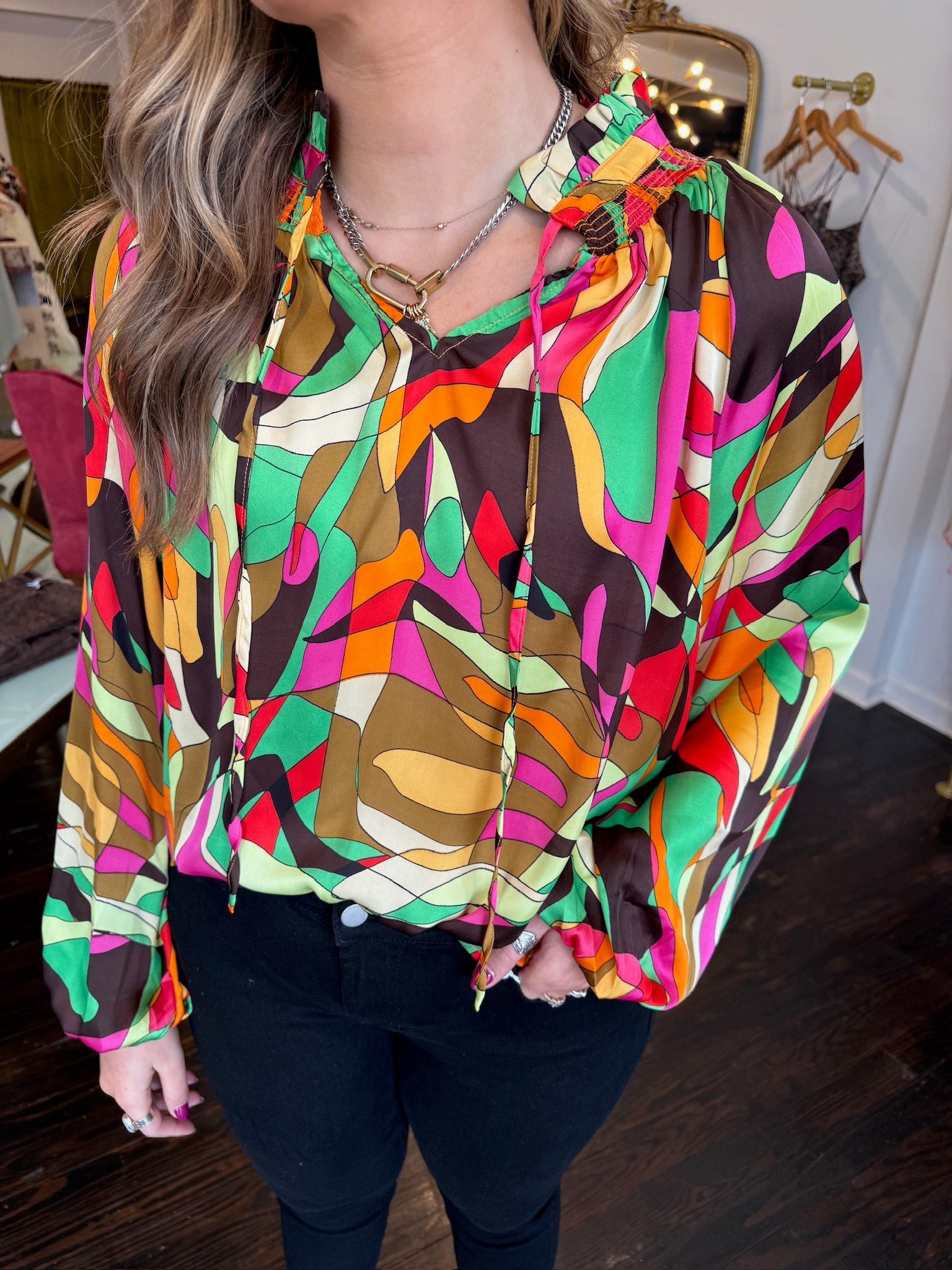 karlie abstract satin vneck top
