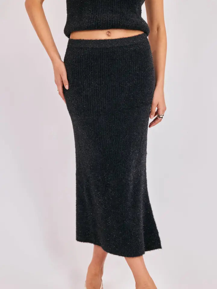 sadie&sage indie fuzzy midi skirt in black