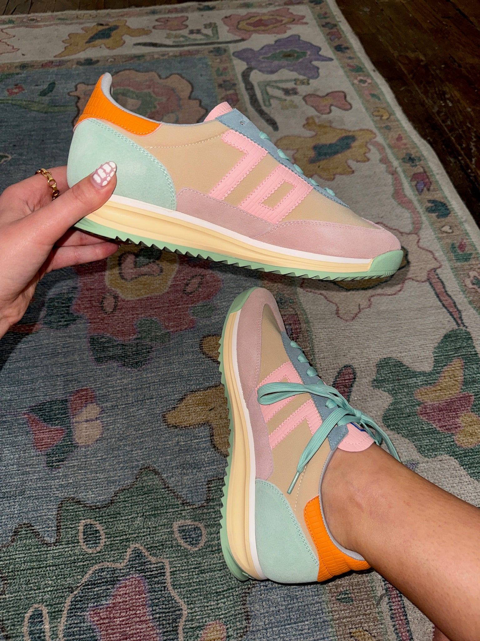 back70 barkley jogger in multi green & pink