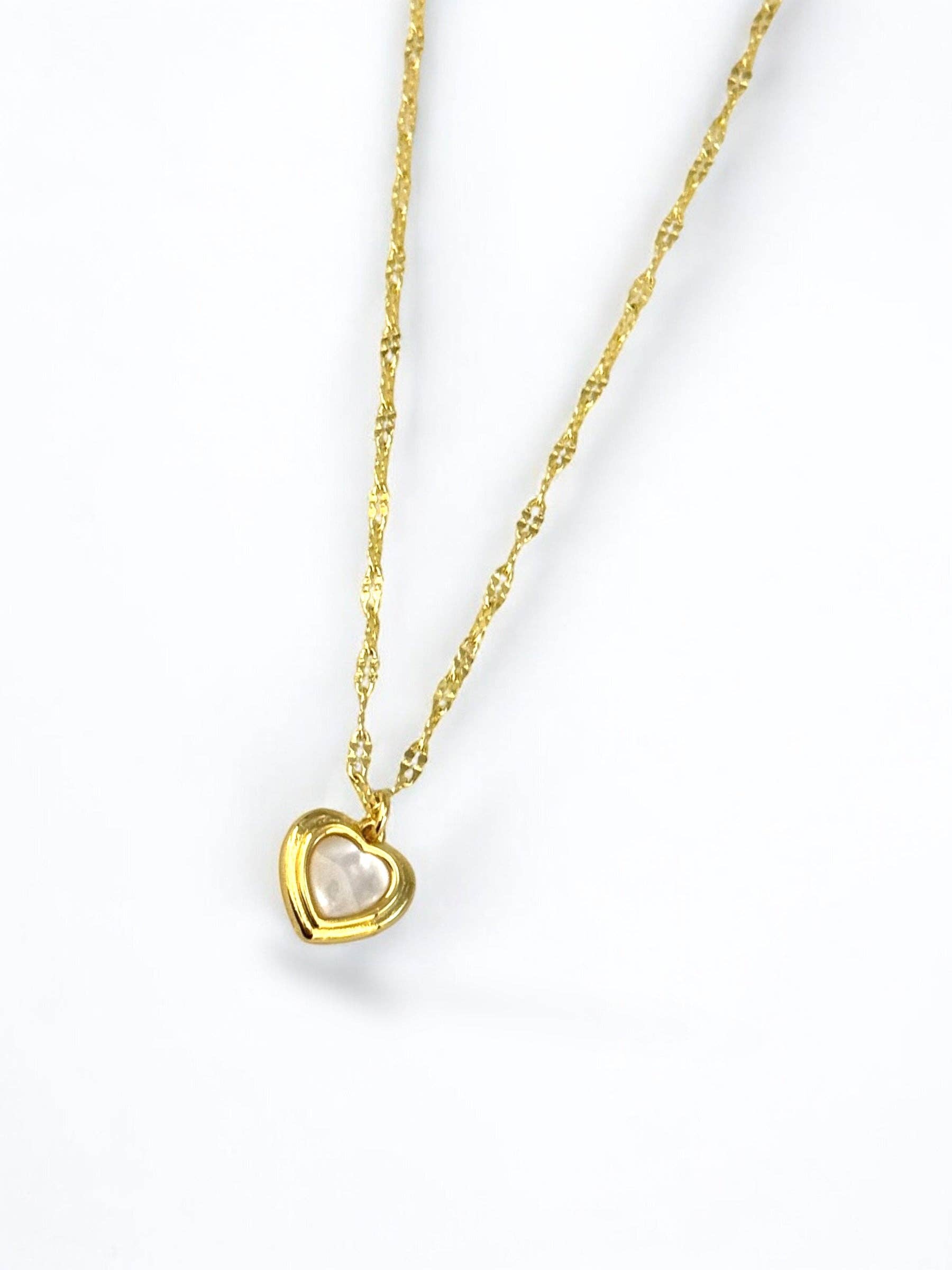 koda pearl heart necklace
