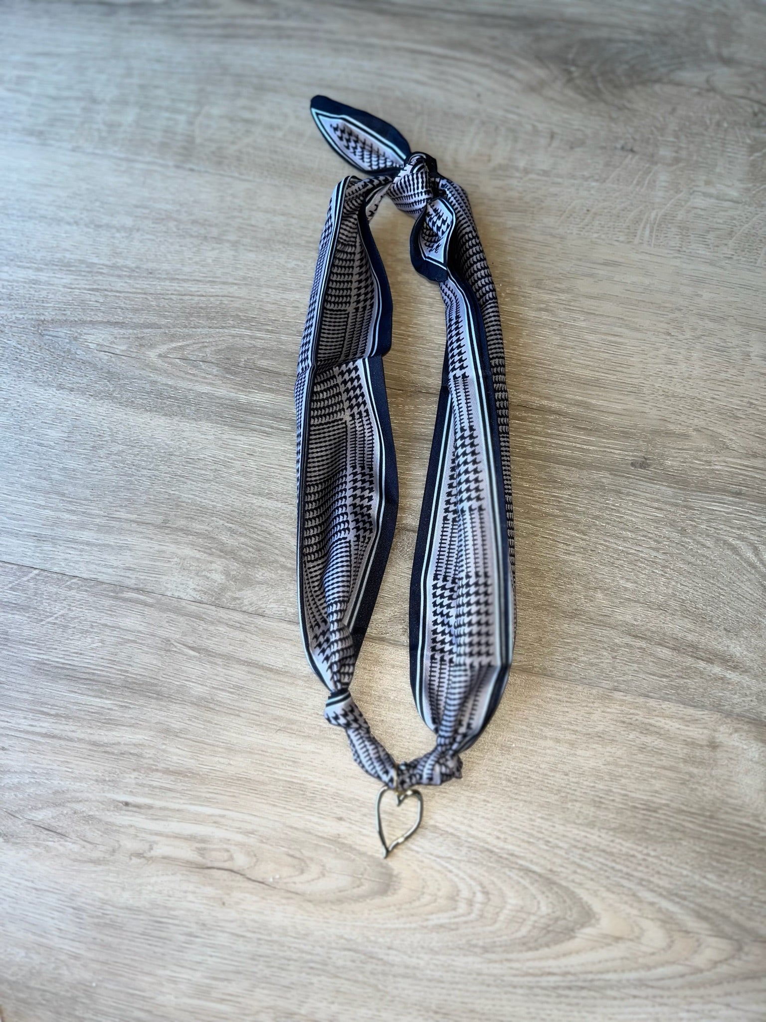 bossy scarf necklace