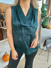 Load image into Gallery viewer, liverpool sleeveless pleated blouse
