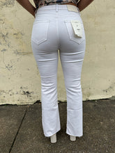 Load image into Gallery viewer, hidden 27&quot; inseam happi high rise crop flare with step hem jean in sea salt