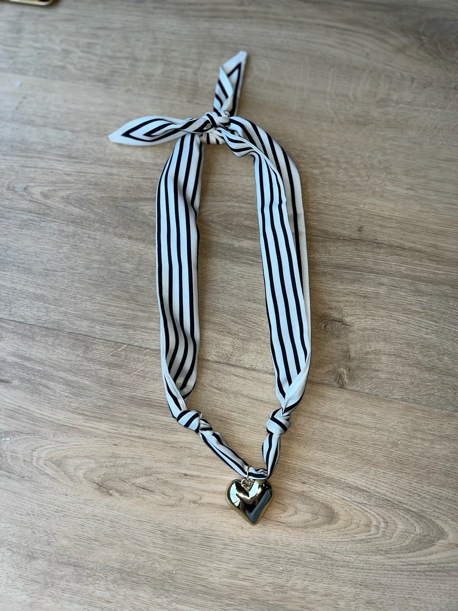 tuxedo heart scarf necklace