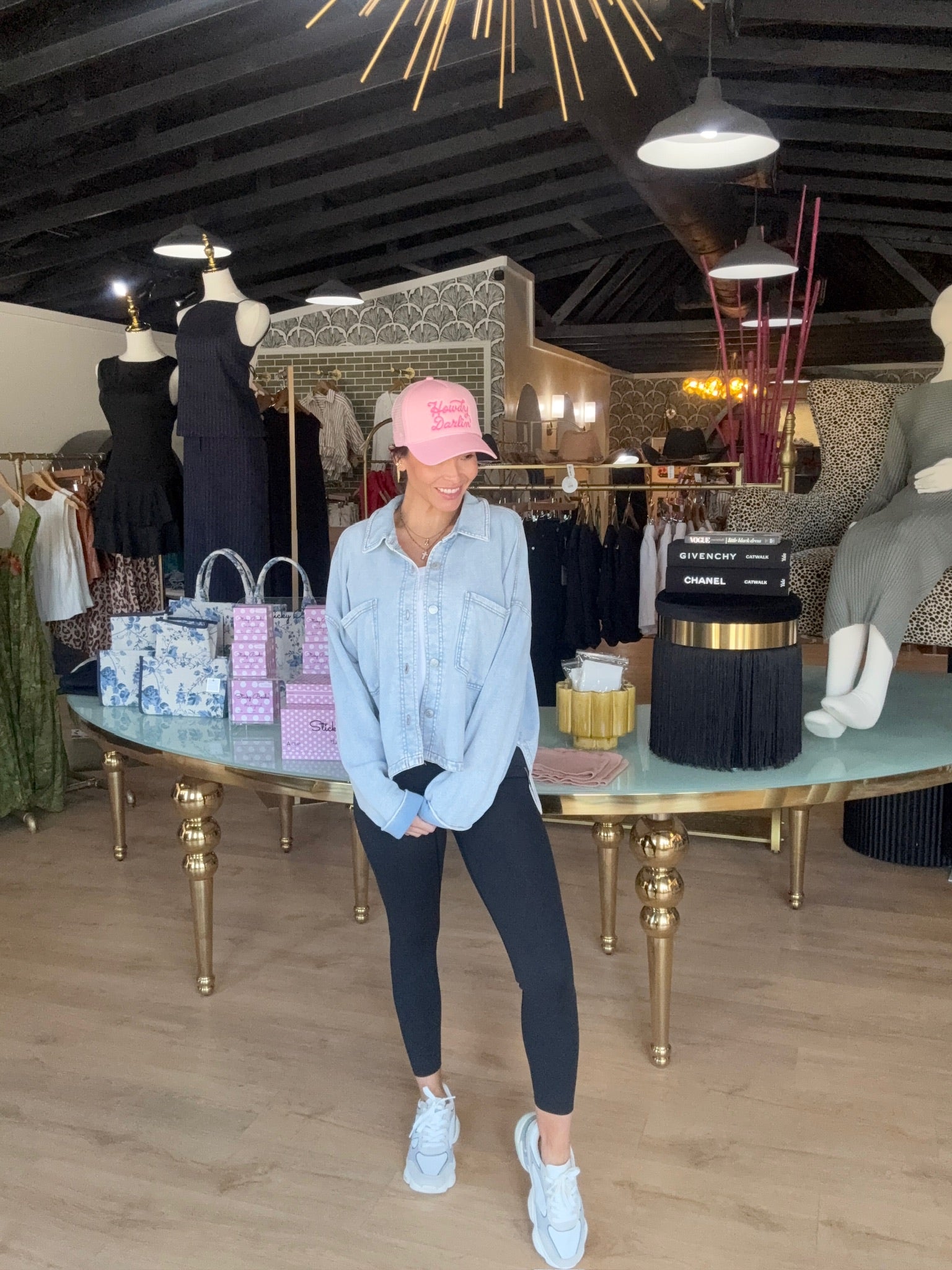 HOWDY DARLIN' trucker hat