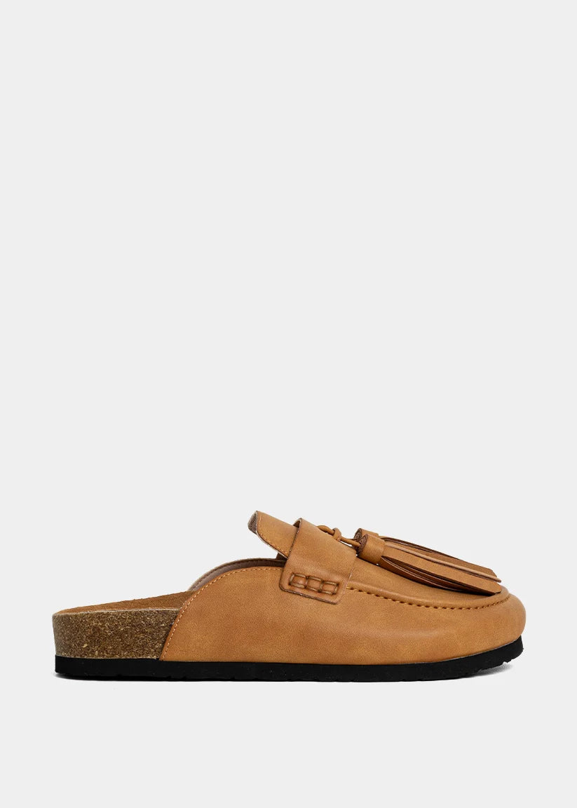 shu shop ariana mule in tan