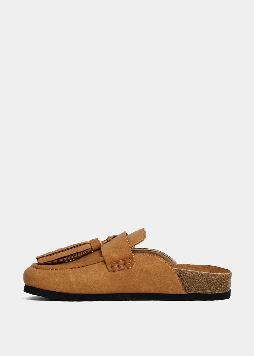 shu shop ariana mule in tan