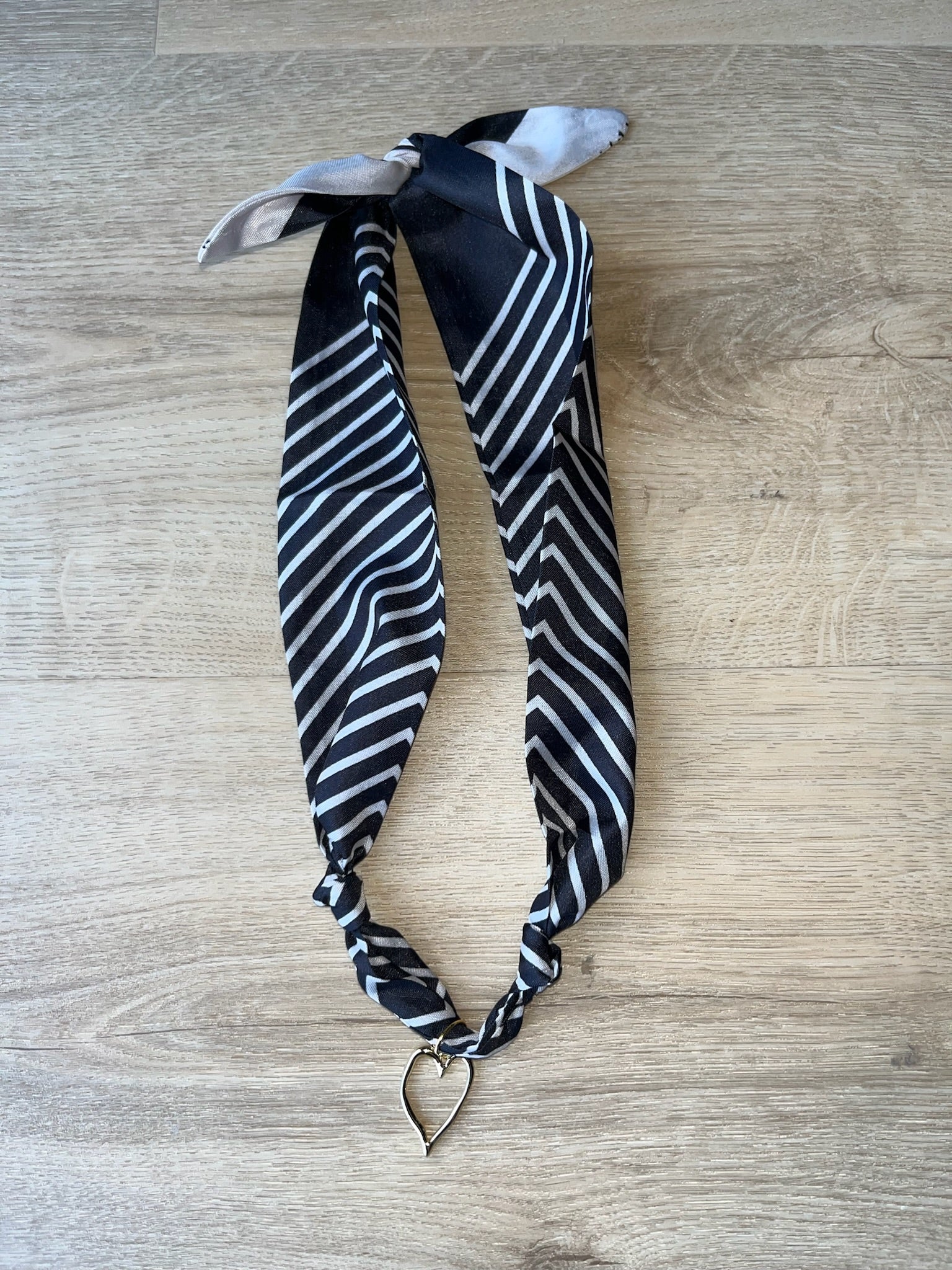 on the edge scarf necklace