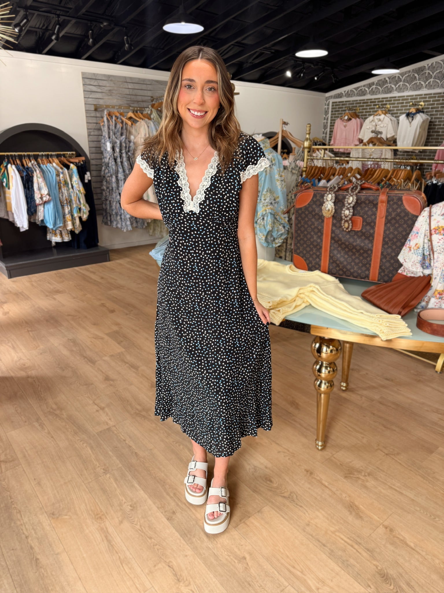 sadie and sage new romance midi dress in midnight multi