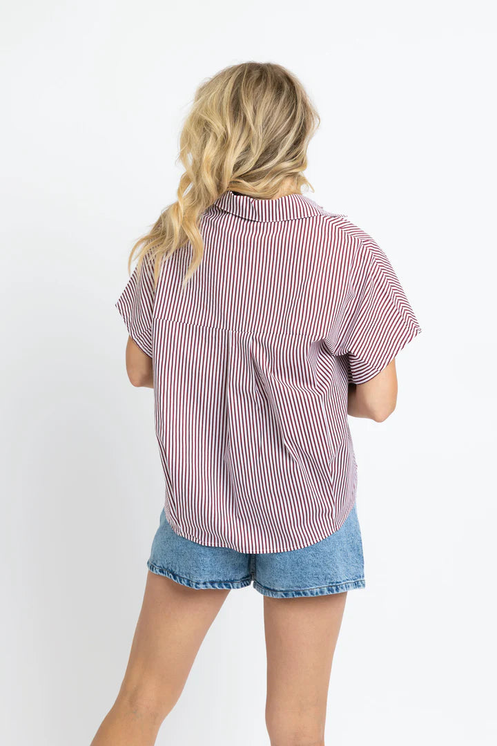 karlie stripe signature vneck collar top in maroon