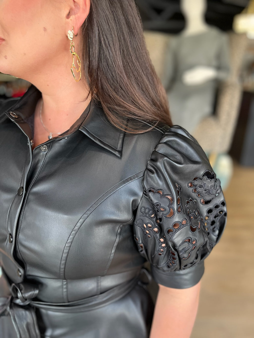 en saison nelly mini shirt dress in black