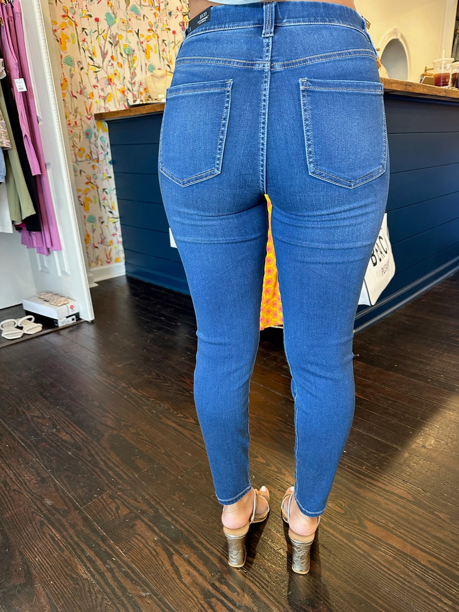 liverpool the gia glider ankle skinny jean in santa ynez