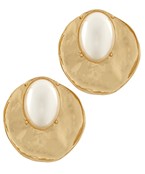 pearly earrings in gold