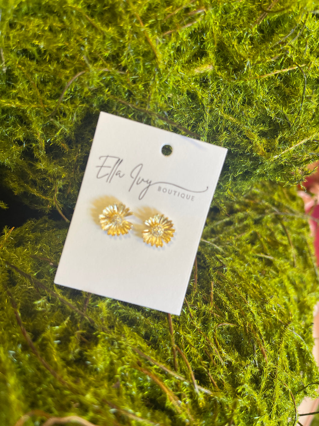 floral bud stud earrings in gold