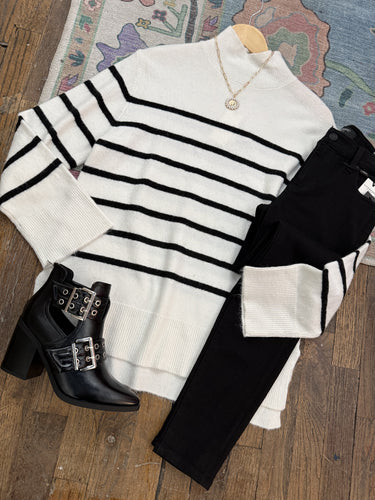 z supply fin stripe sweater in sea salt