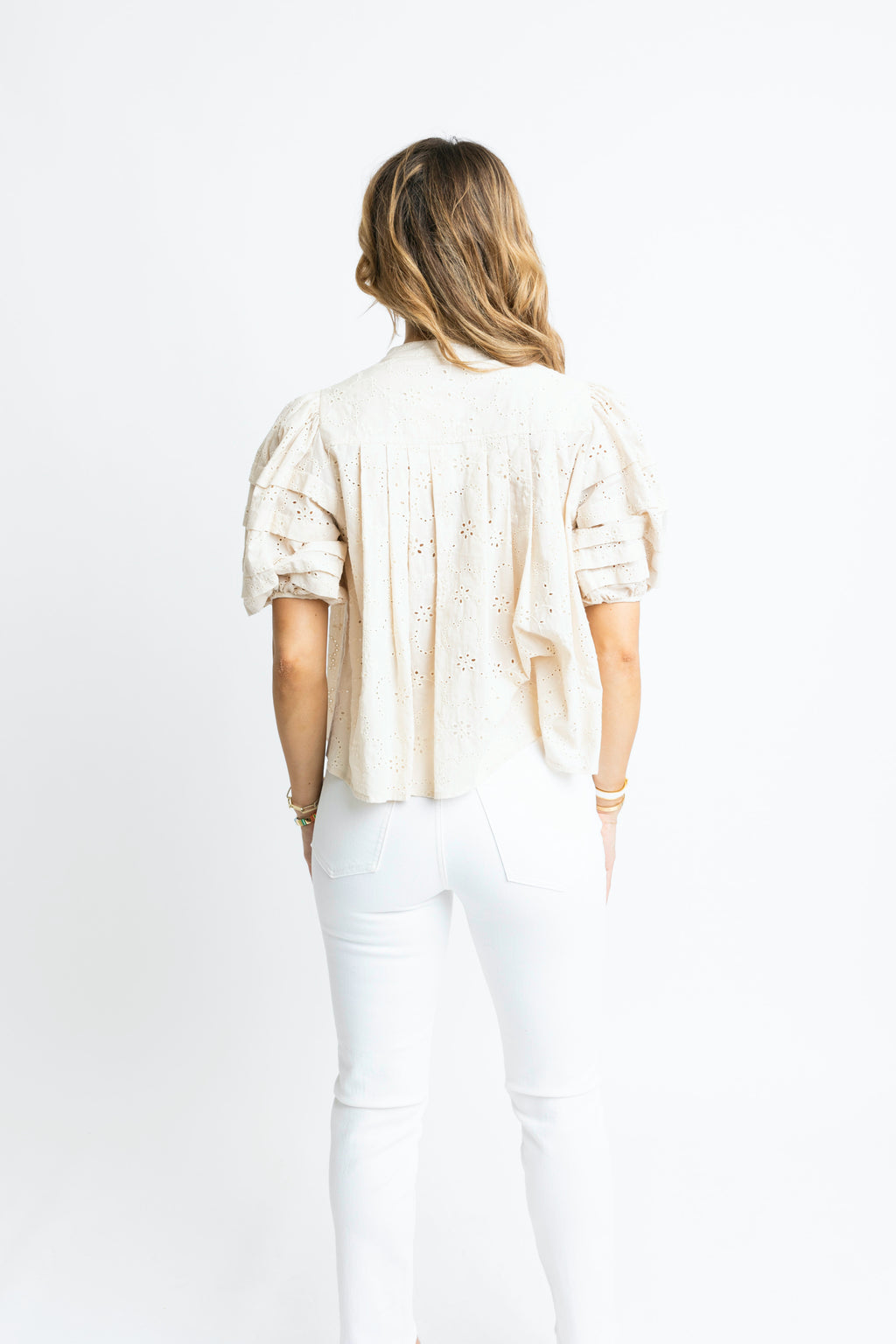 karlie eyelet puff sleeve top in nautral