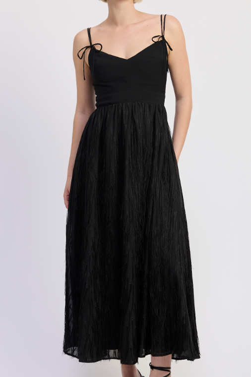 en saison roza midi dress in black