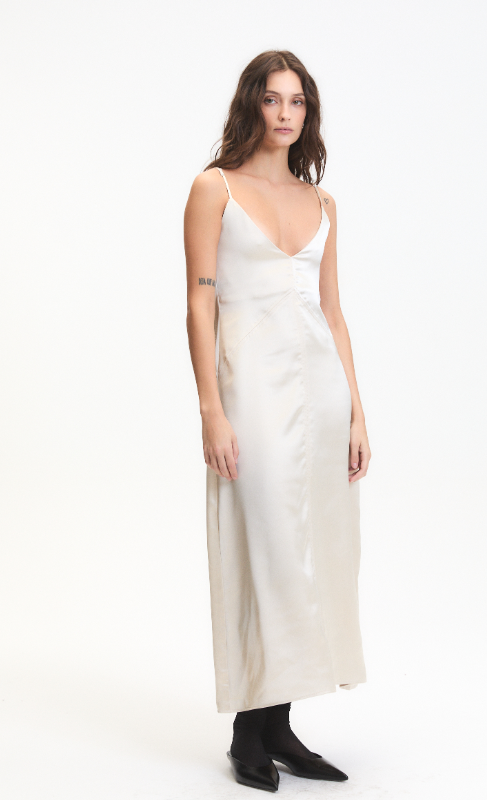 deluc clay dress in off white