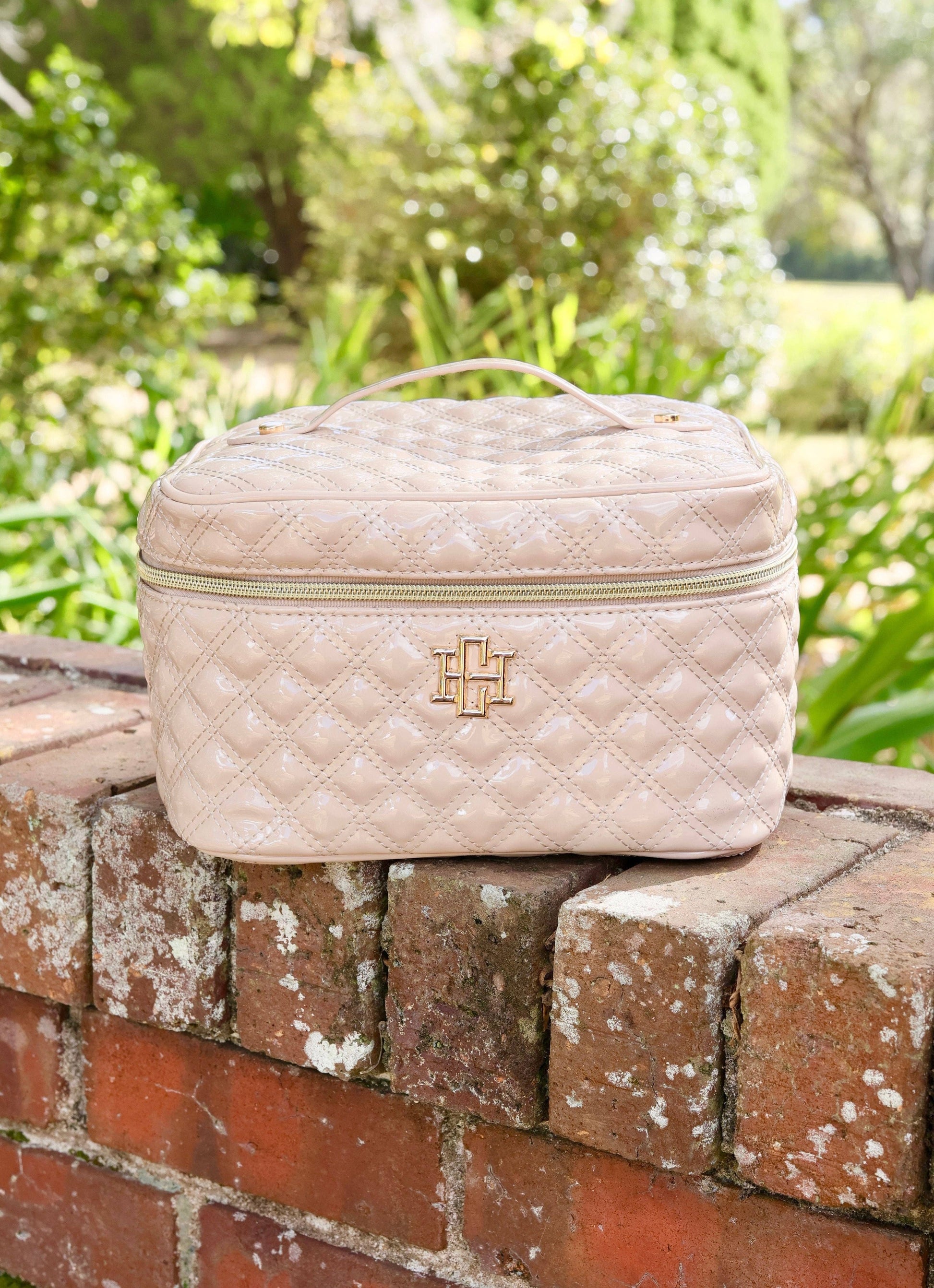 Caroline Hill Hampton Train Case in Nude Patent