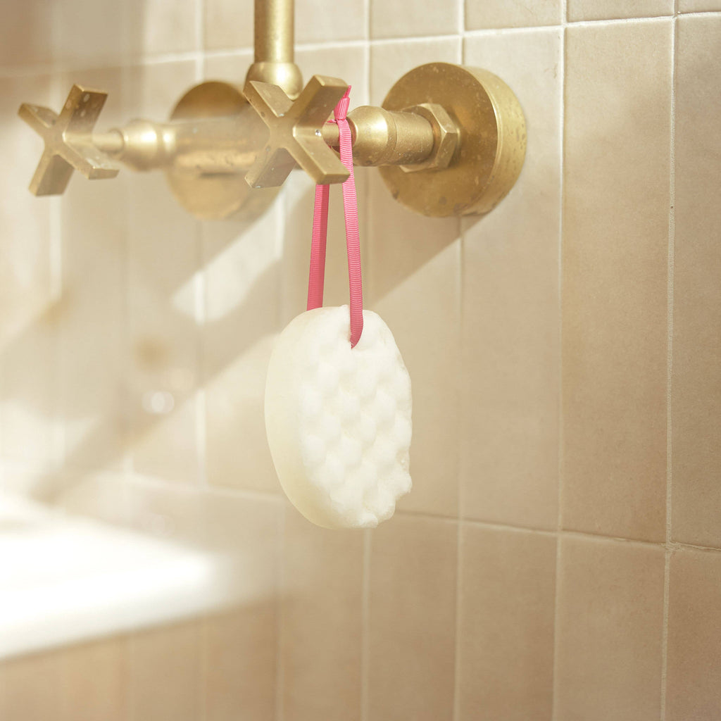 Candy Ribbons Soap Sponge in pomegranate