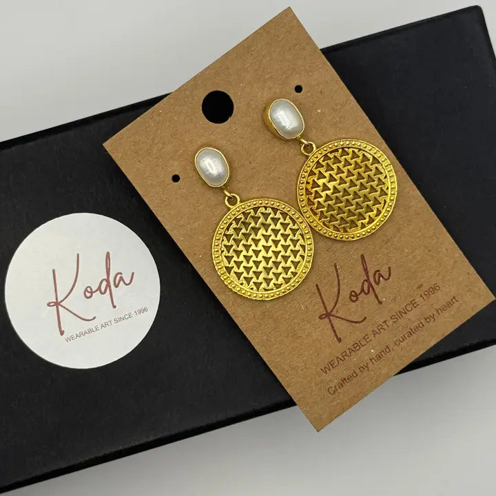 koda kennedy earring in gold