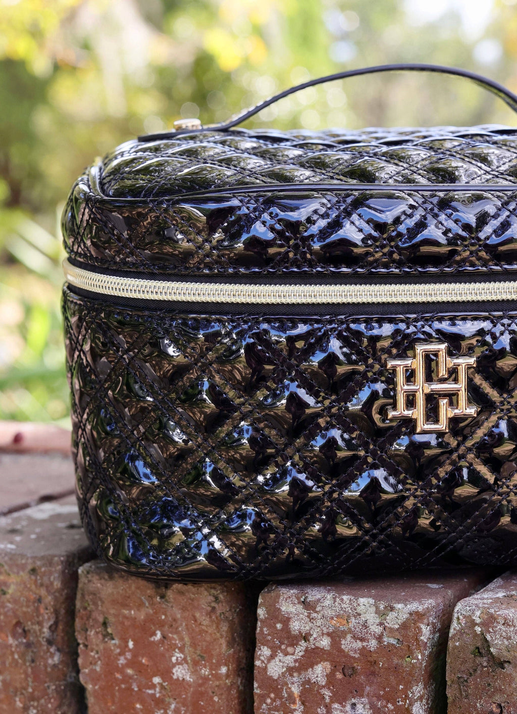 Caroline Hill Hampton Train Case in Black Patent