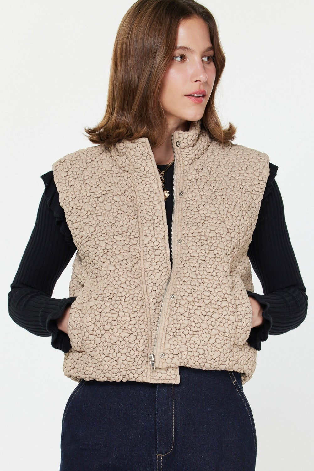 current air cropped quilting vest in taupe