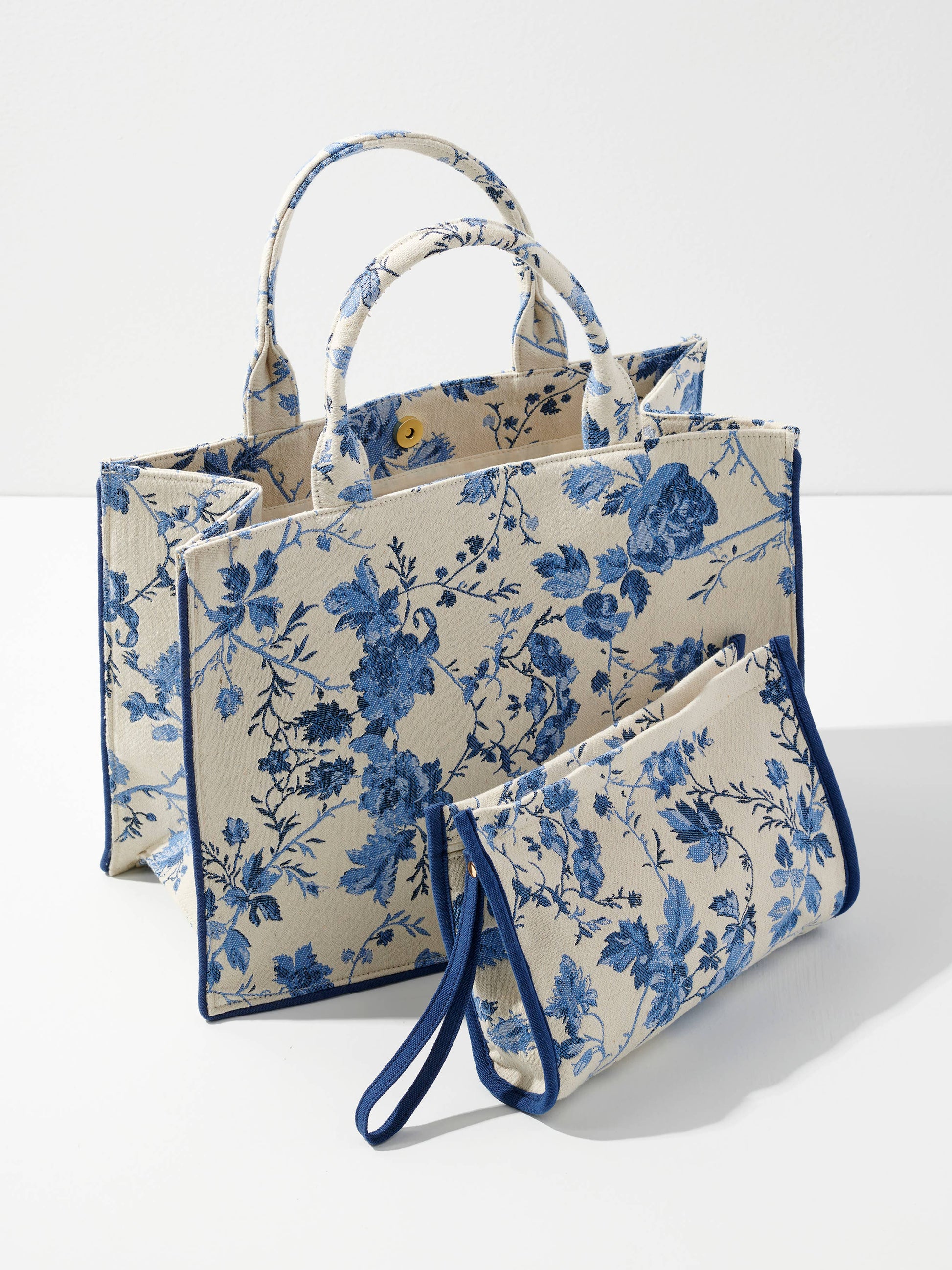 fiorella tote in blue and white floral