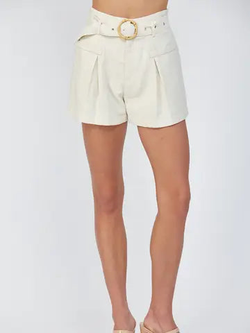 fate linen blend pleated shorts in natural
