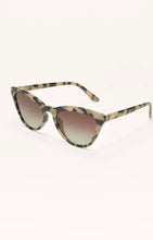 Load image into Gallery viewer, roof top sunglasses in brown tortoise - gradient