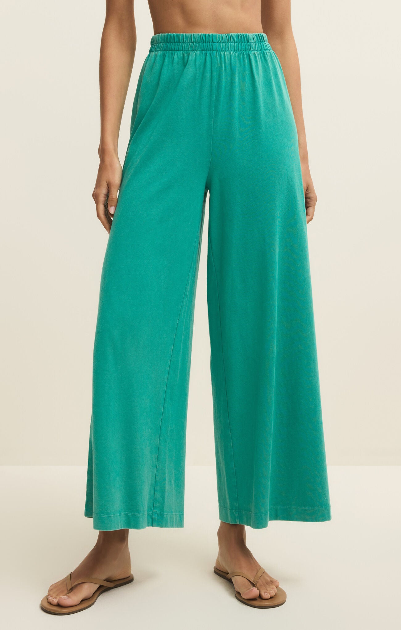 pre-order: scout jersey crop flare pant in la palma