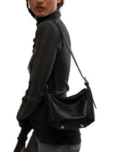 Load image into Gallery viewer, free people sabi shoulder bag in black