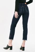 Load image into Gallery viewer, dear john stella high rise cropped slim straight in medlin