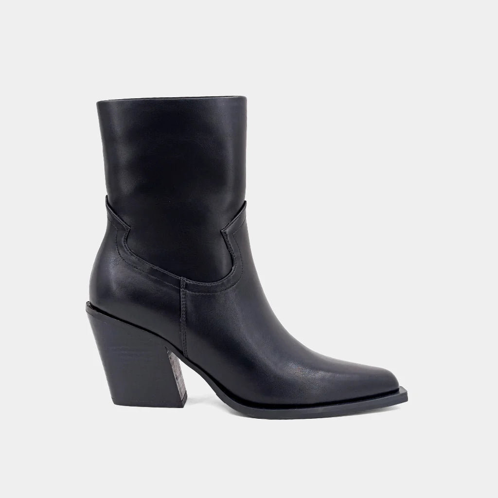 shu shop victoria in black