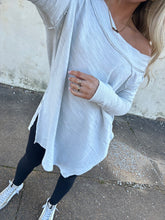 Load image into Gallery viewer, free people to the right long sleeve  in love dove
