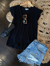 Load image into Gallery viewer, jaqui black tee