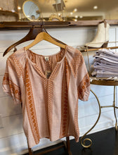 Load image into Gallery viewer, ivy jane jacquard peasant top in caramel